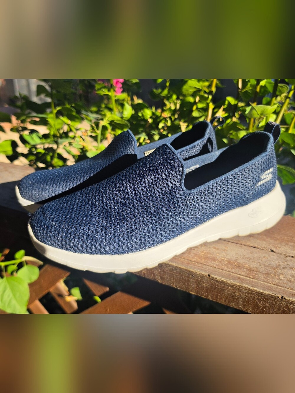 Skechers GOwalk Navy Slip-On Walking Shoes Women's Size 8 Goga Max Comfort